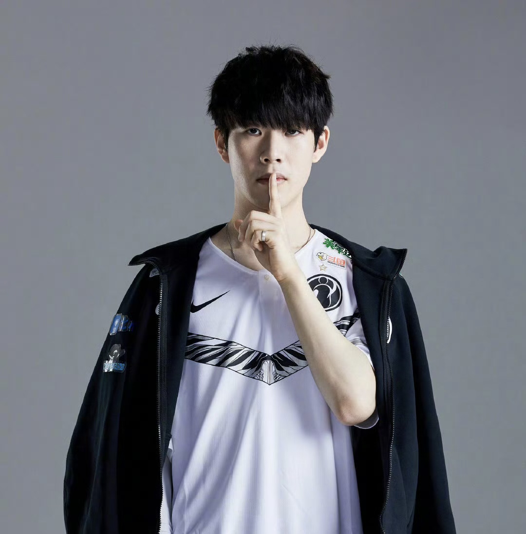 尽管他的排 尽管他的排