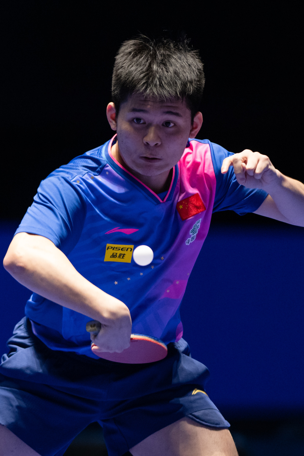 的表现不仅 的表现不仅